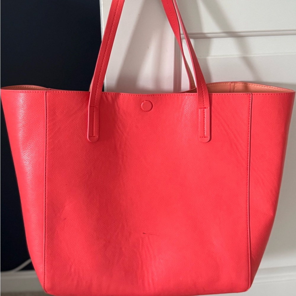 Merona Coral Reversible Tote Bag with Spacious Design - Great for pool/beach!